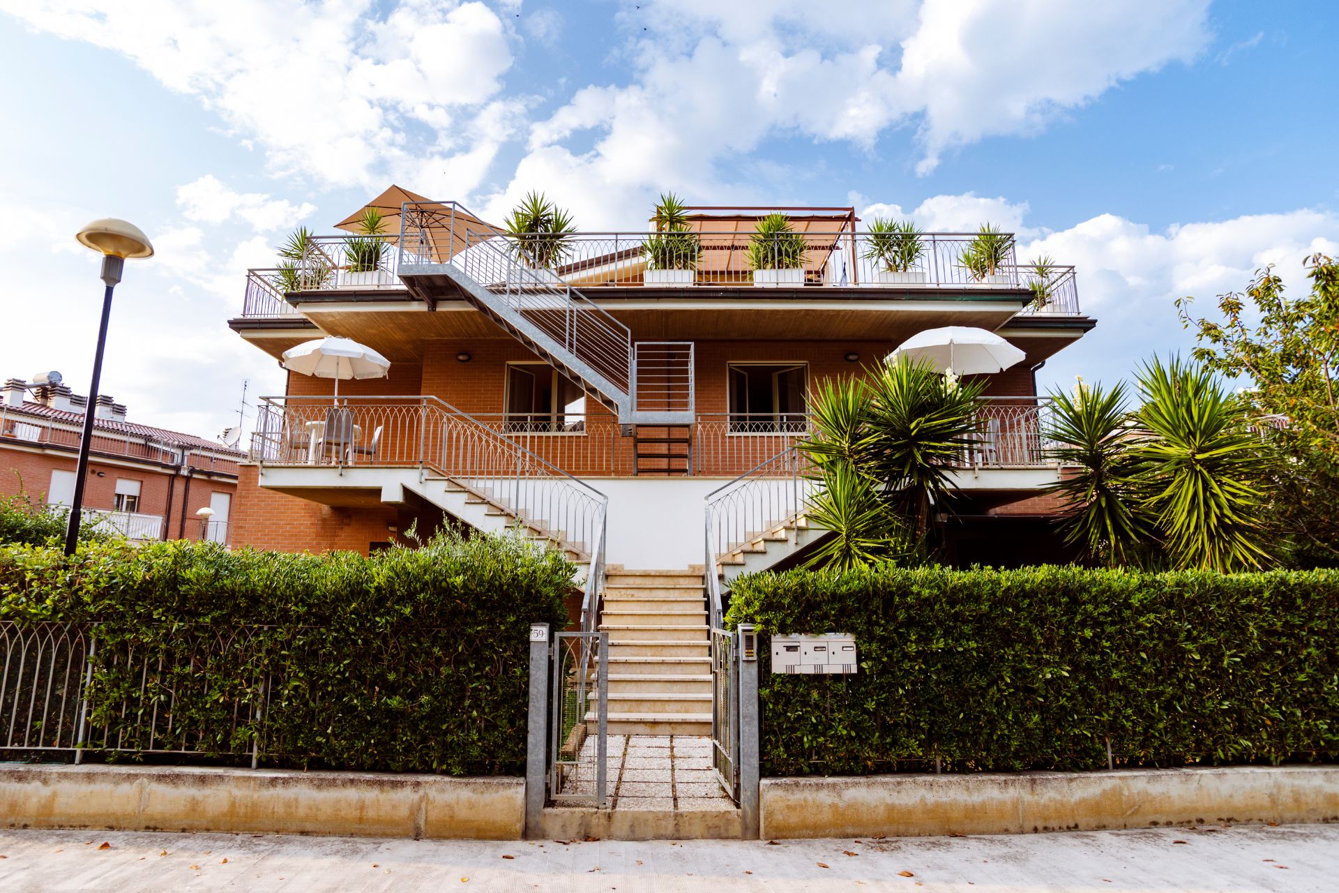 Le Marche Italy accommodation – beachfront apartments