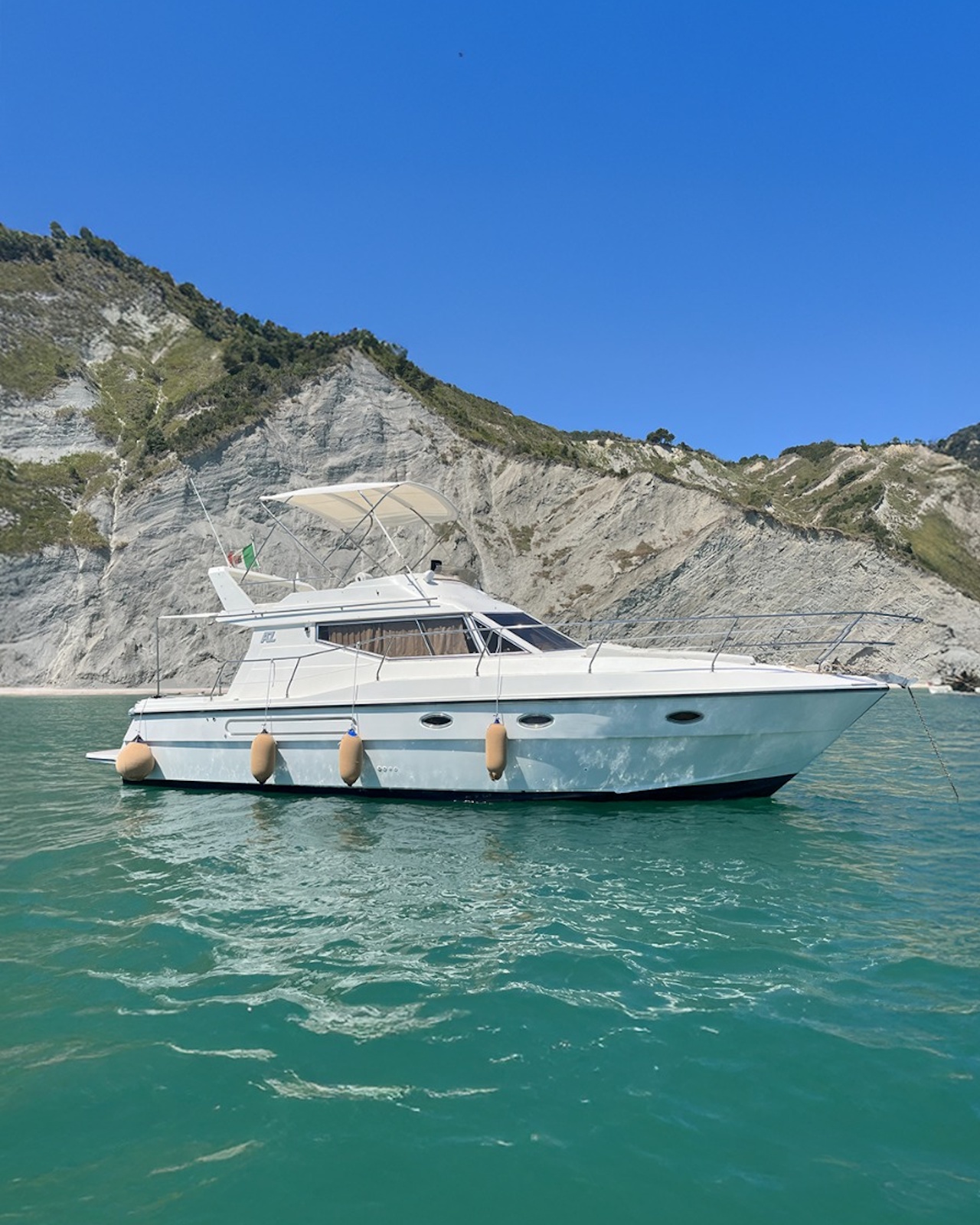 Yacht Cruise
